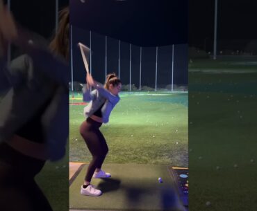2/100 balls are hit well at topgolf #golfgirl #collegegolf
