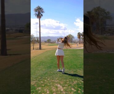 Claire He #golf #golfswing #shorts