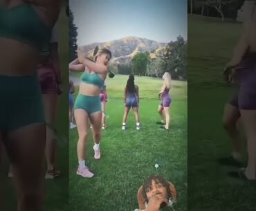 These girls sure know how to catch golf balls #골프스윙 #golfswing #이쁜스윙 #golf #필드 #funny #comedy