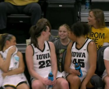 😂🥰 Caitlin Clark Asked For Autograph DURING GAME On Bench By Young Girls Fans, Gets It After Game