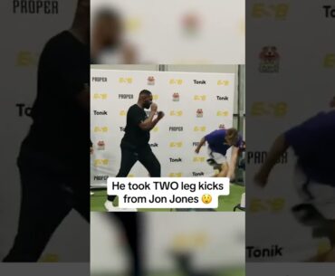 He took 2 leg kicks from Jon Jones 😳 (via ChampRDS/X)