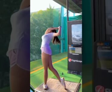 Drive shot by sexy lady golfer,  섹시녀 골퍼의 드라이브샷,  セクシーな女性ゴルファーによるドライブショット,  #beauté  #golfswing