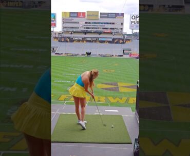 Claire He #golf #golfswing #shorts