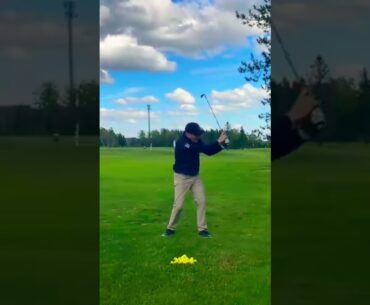 THE GOLF RELEASE WORKS IN BOTH DIRECTIONS OF THE GOLF SWING #simplegolftips #golfswing