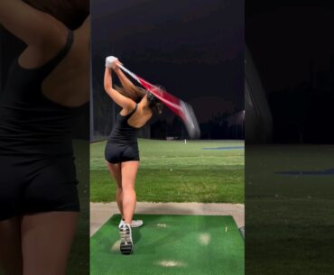 Kat Shee #golf #golfer #golfswing #shorts