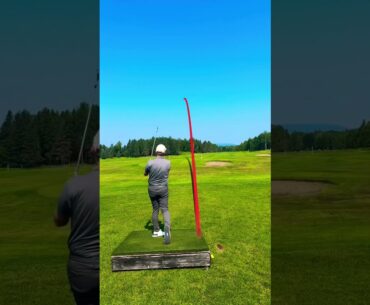 HOW TO PLAY A DOWNHILL GOLF SHOT! Stay tuned for this week’s lesson! #simplegolf #golfinstruction