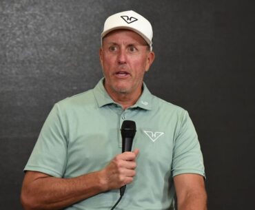 Phil Mickelson makes position clear with comment on LIV Golf and PGA Tour talks