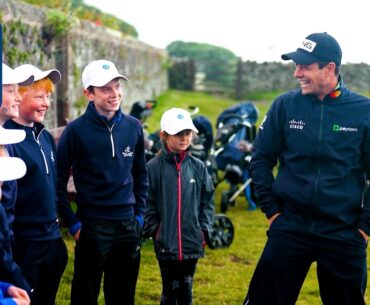 Viktor Hovland vs. 11 junior golfers in Scotland