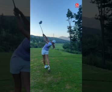 Nonstop golf swing by girl #golfswing #shot