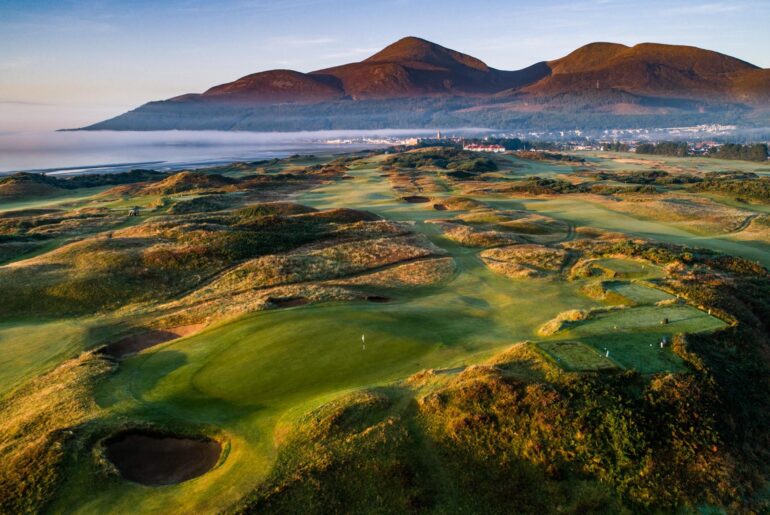 PSA: The Irish Open will be played on what some argue to be the best golf course in the world this week ☘️