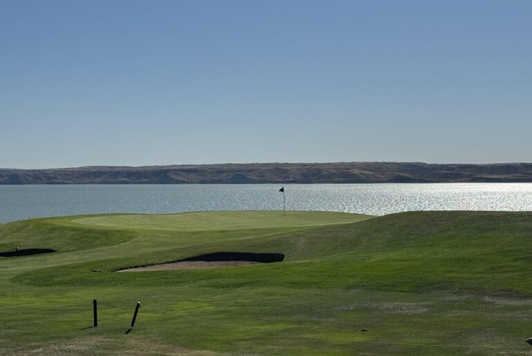 I love the Links of North Dakota so much. My wife too.