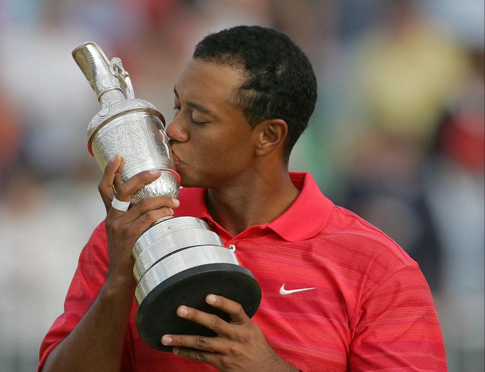 Woods held all four majors at one point in 2001