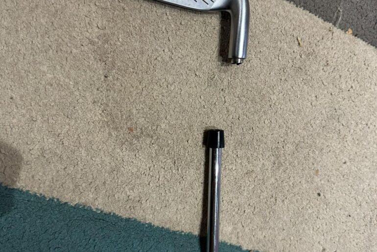 How my 4 Iron arrived when I brought my new set of irons 😐