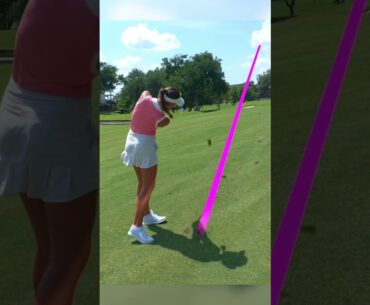 Their golf balls were touching #girlgolf #golf #professionalathletes #theartofsimplegolf #golfgang