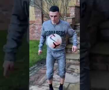 Phil Foden showing us his favorite skill to practice 😳⭐️ (via philfoden/IG) #shorts