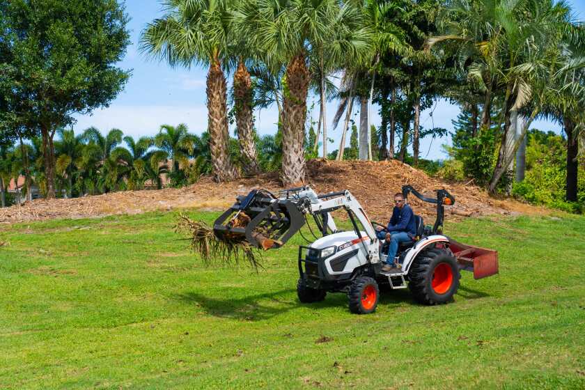 Landscapes Golf Management -- Palm Cove Golf Construction Photo No. 3.jpg