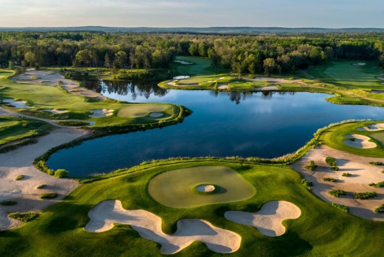 I've been to over 200 high-end golf courses around the globe. Here are 8 of my all-time favorites.