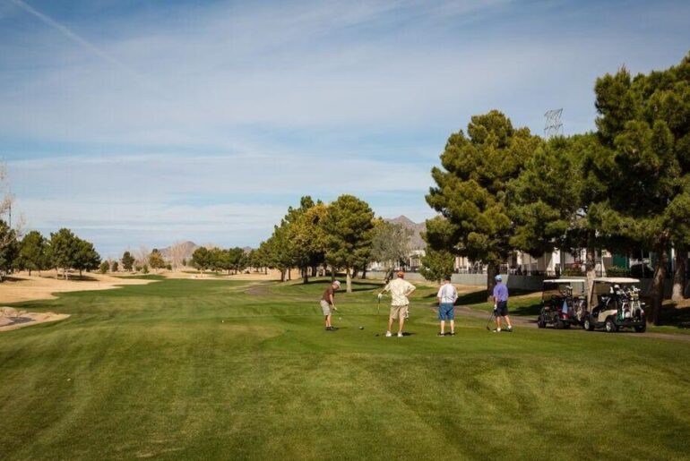 Great Golf Getaways to Tee Up at This Fall |