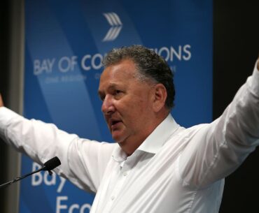 Shane Jones backs American billionaire's $50m twin golf course plans